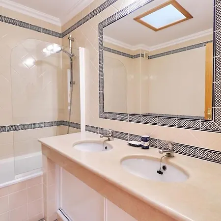 Будинок відпочинку Casa Felix Mit Pool