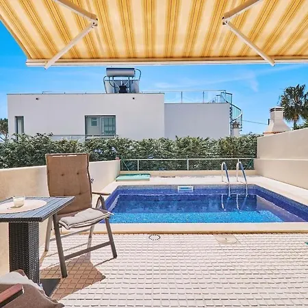 Будинок відпочинку Casa Felix Mit Pool *