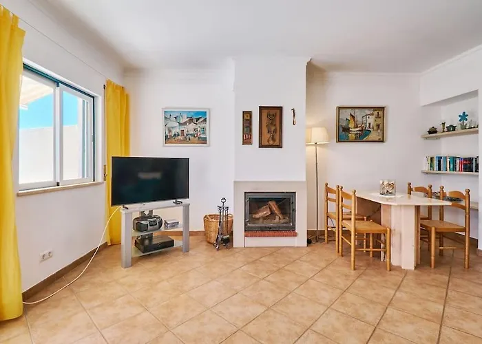 Будинок відпочинку Casa Felix Mit Pool Албуфейра