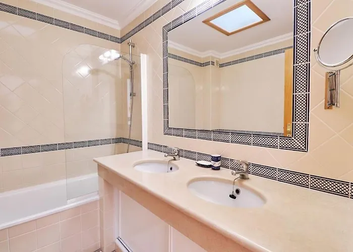 Будинок відпочинку Casa Felix Mit Pool