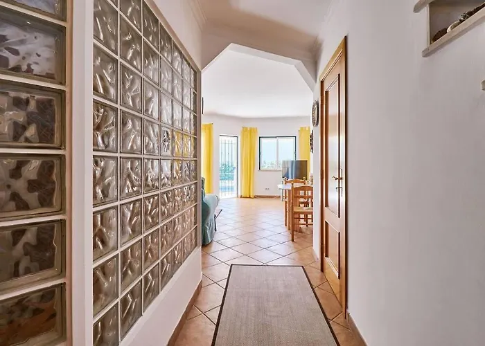 Будинок відпочинку Casa Felix Mit Pool Албуфейра